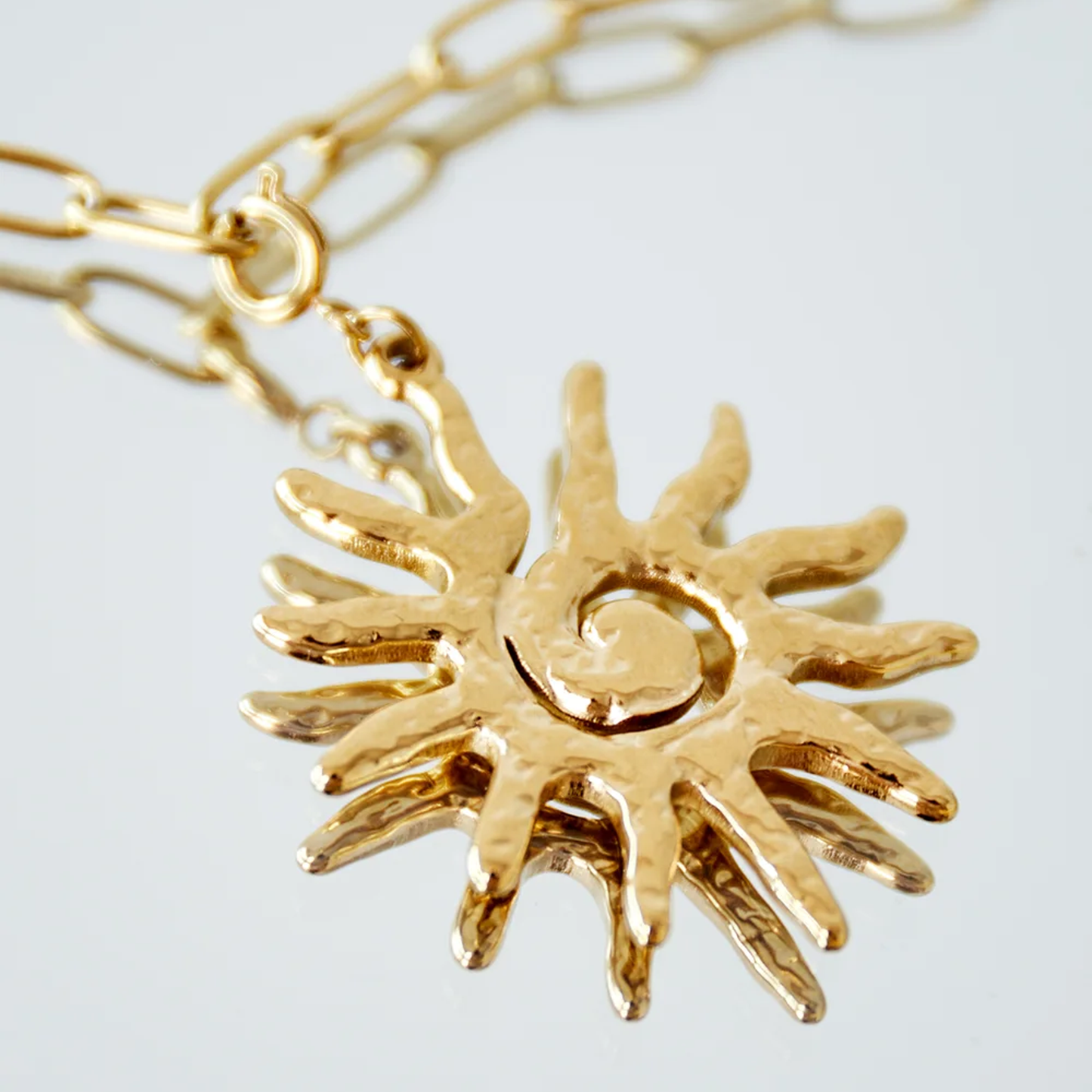 Daily Essential Charms Shiny Sun Goud