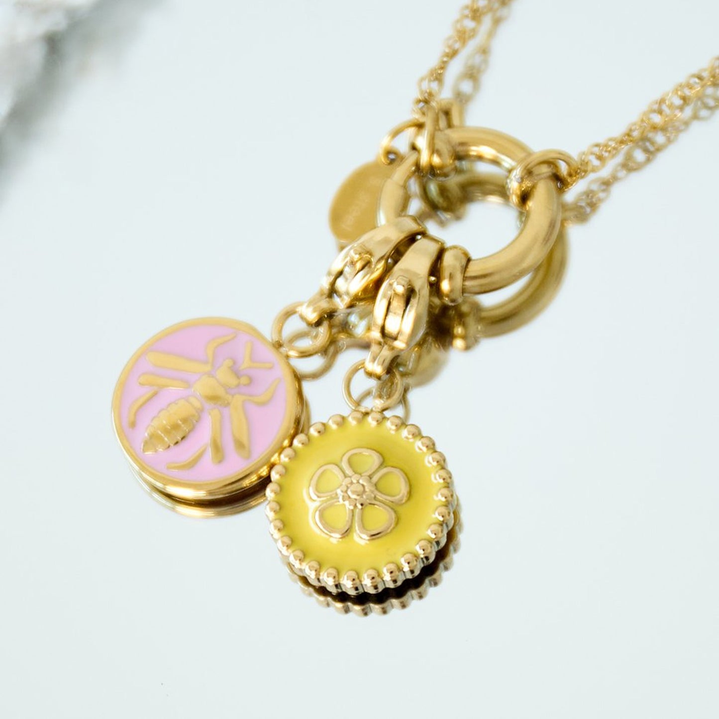 Daily Essential Charms Casual Flowers Goud
