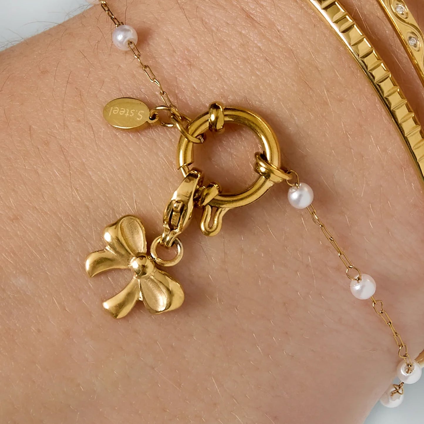 Daily Essential Charms Simpele Strik Goud