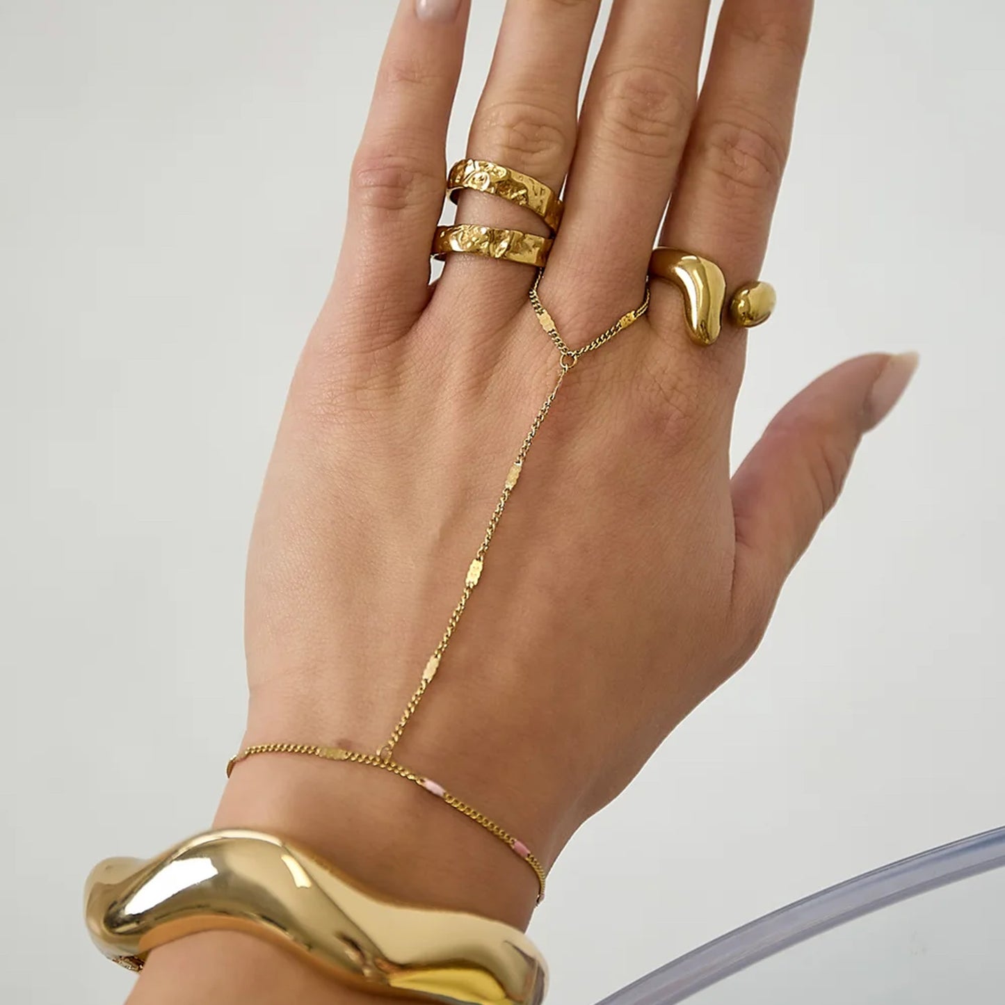 Striped Hand Chain Goud
